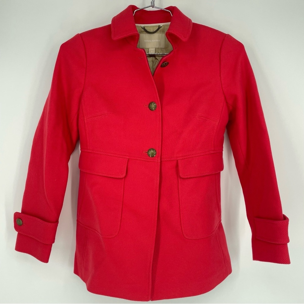 Banana Republic Apple
Red pea coat